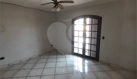 Casa para alugar com 4 quartos, sendo 3 suítes, em Alvinópolis, Atibaia, SP