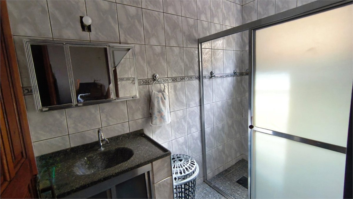 Chácara à venda com 4 quartos, sendo 1 suíte,  em Vale San Fernando, Itapetininga, SP