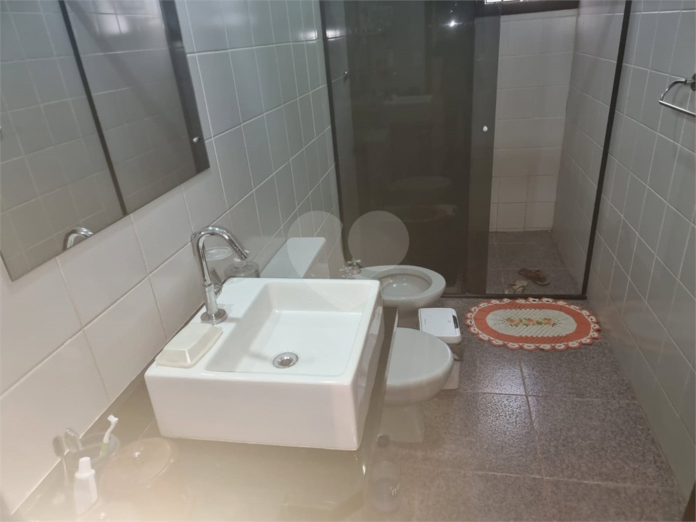 Sobrado à venda ou para alugar com 3 quartos, sendo 2 suítes,  em Ferreira, São Paulo, SP
