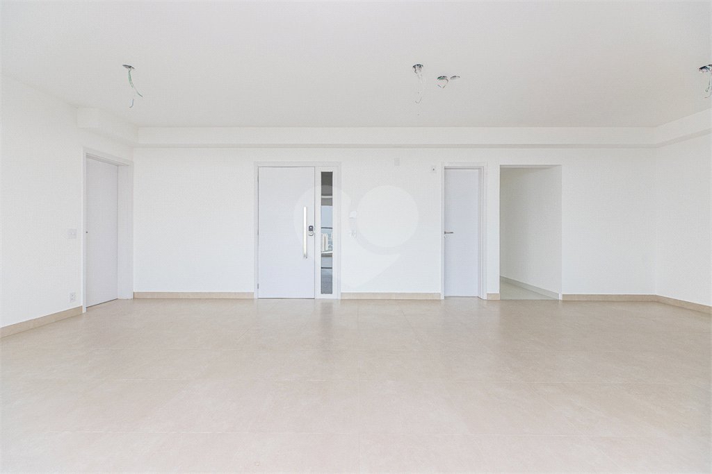 Apartamento à venda com 3 suítes em Jardim Marajoara, São Paulo, SP