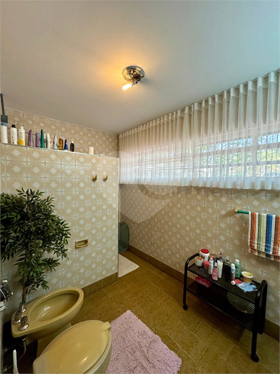 Casa à venda com 7 quartos, sendo 4 suítes, no condomínio Campos de Mairiporã Gleba 1, Mairiporã - SP