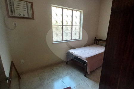 Casa Térrea à venda com 3 quartos em Campo Grande, Rio de Janeiro, RJ