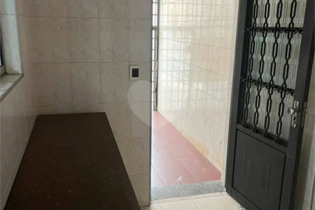 Sobrado à venda com 3 quartos em Água Fria, São Paulo, SP