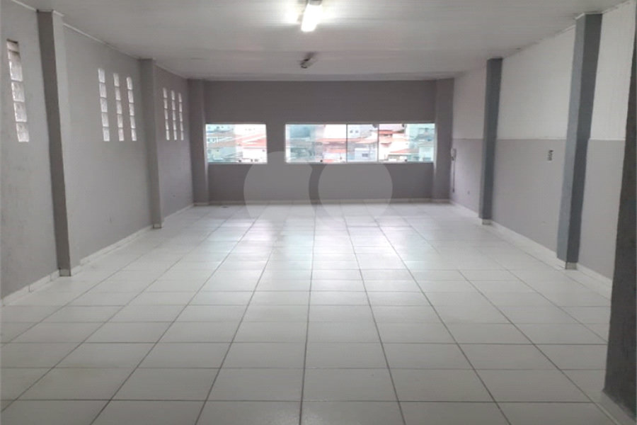 Prédio à venda com 4 quartos em Vila Guilherme, São Paulo, SP
