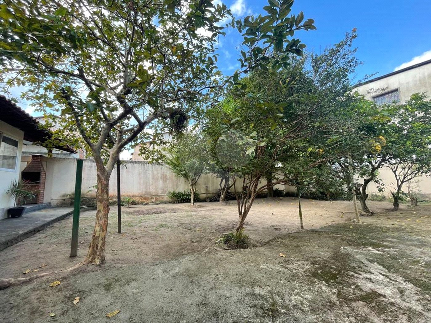 Casa à venda com 4 quartos em Santa Cruz, Rio de Janeiro, RJ