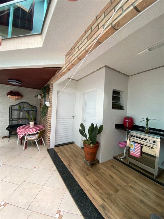 Sobrado à venda com 4 quartos, sendo 1 suíte, em Tremembé, São Paulo, SP