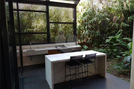 Apartamento à venda ou para alugar com 1 suíte em Jardim das Bandeiras, São Paulo, SP