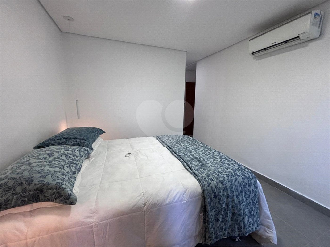 Casa à venda com 3 quartos, sendo 1 suíte, em Parque Três Meninos, Sorocaba, SP