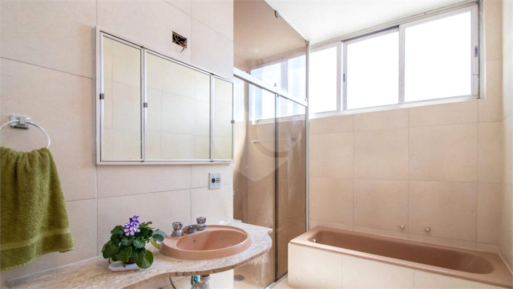 Apartamento à venda com 4 suítes em Santa Cecília, São Paulo, SP
