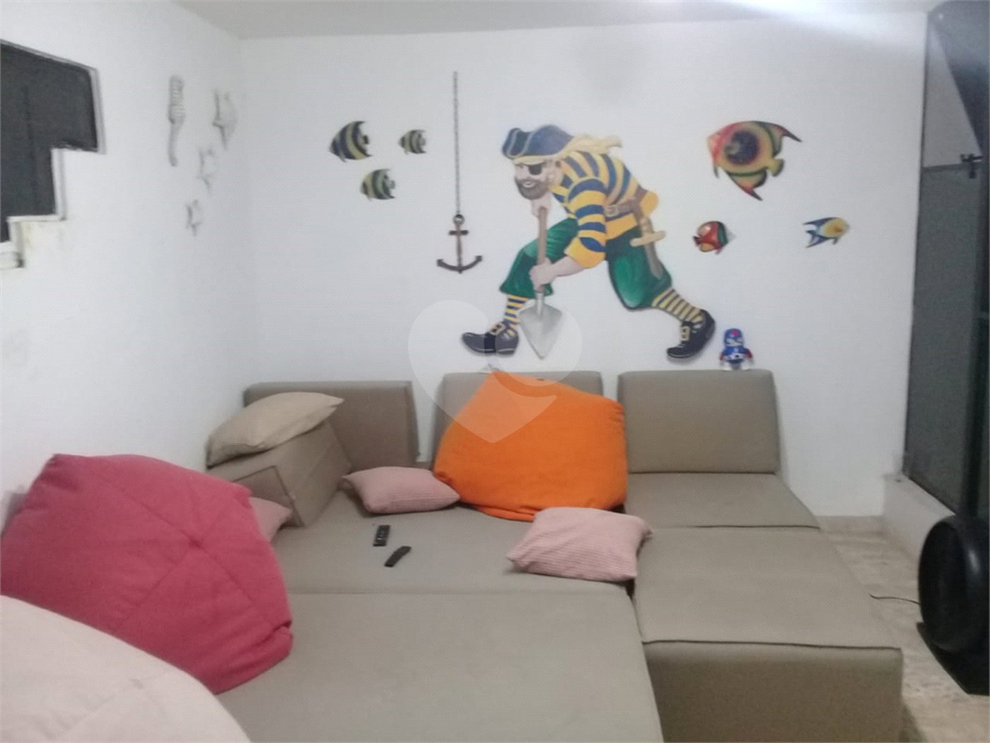 Triplex à venda ou para alugar com 4 suítes em Enseada, Guarujá, SP