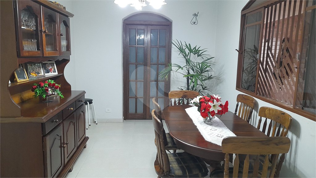 Sobrado à venda com 3 quartos, sendo 2 suítes, em Santana, São Paulo, SP