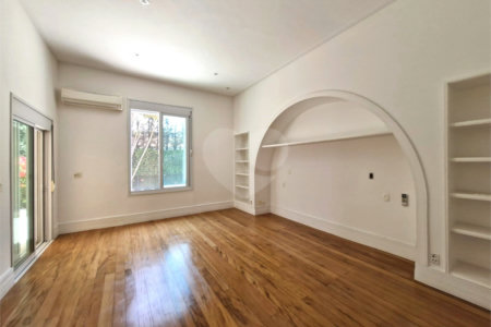 Casa à venda com 4 suítes no condomínio Chácara Flora, São Paulo - SP