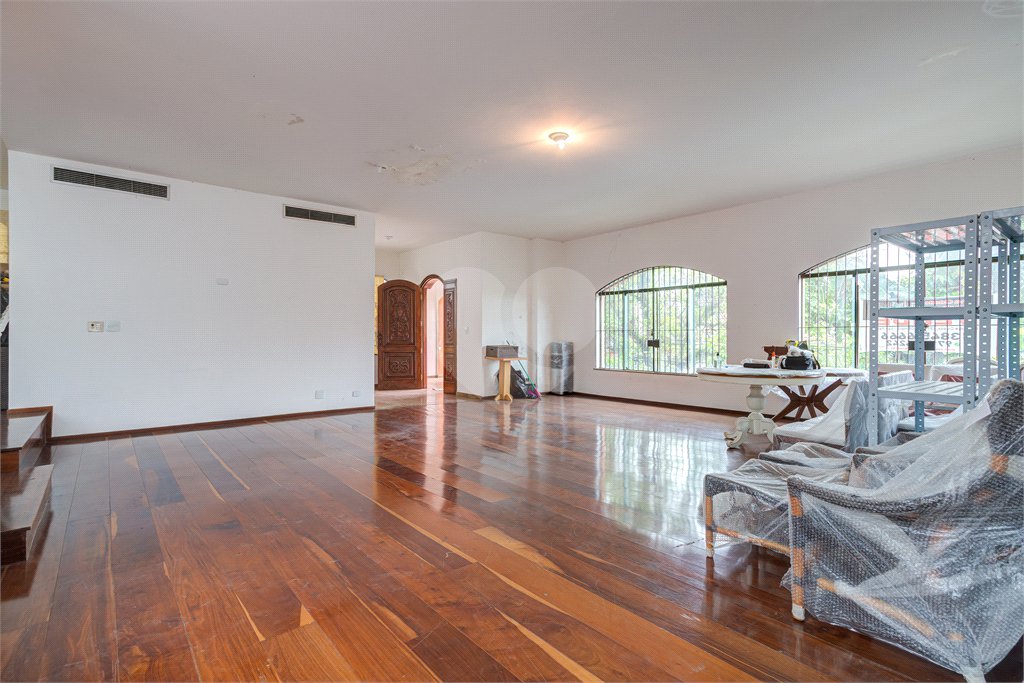 Casa à venda com 5 suítes em Jardim Prudência, São Paulo, SP