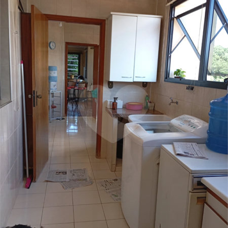 Apartamento à venda com 3 quartos, sendo 1 suíte, no Centro, Araraquara, SP