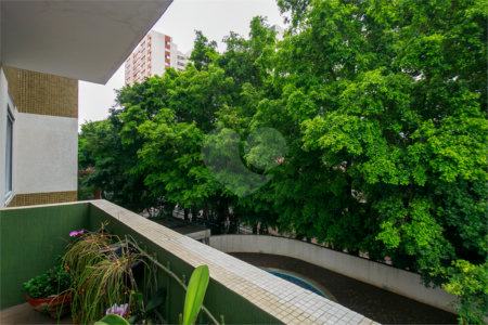 Apartamento à venda com 4 quartos, sendo 1 suíte, em Chácara Santo Antônio (zona Sul), São Paulo, SP