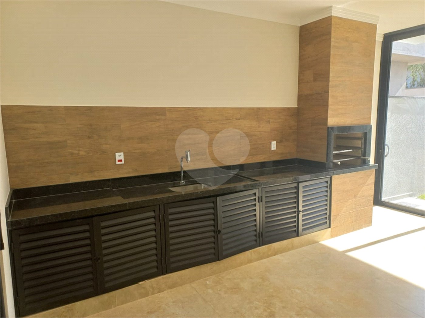 Casa à venda com 3 suítes no condomínio Reserva Real, Paulínia - SP