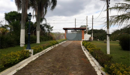 Chácara à venda com 4 quartos, sendo 2 suítes,  em Jardim Conceição, São Roque, SP