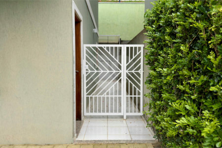 Casa à venda com 2 quartos no condomínio Portal dos Gamez, Atibaia - SP