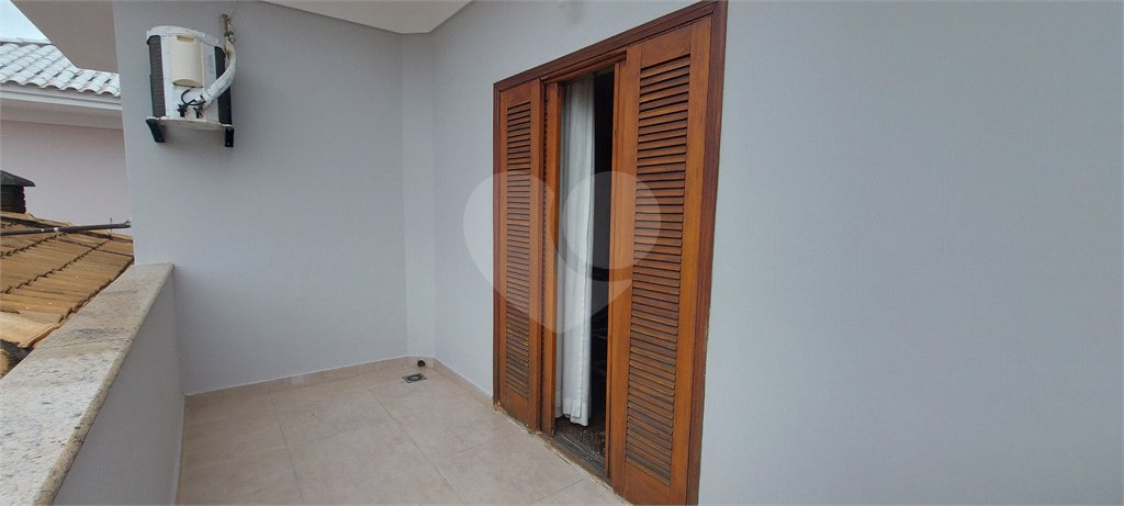 Sobrado à venda com 3 quartos, sendo 1 suíte, em Jardim Santa Rosália, Sorocaba, SP