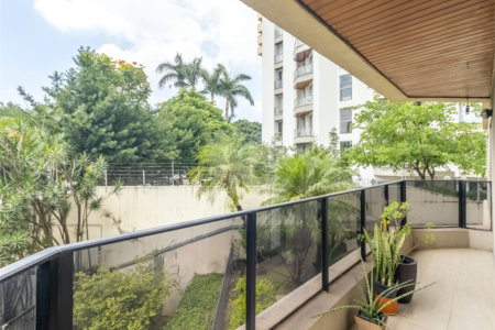 Apartamento à venda com 3 quartos, sendo 1 suíte,  em Vila Clementino, São Paulo, SP