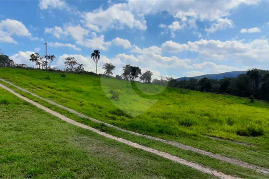 Casa à venda com 1 suíte em Santa Inês, Mairiporã, SP