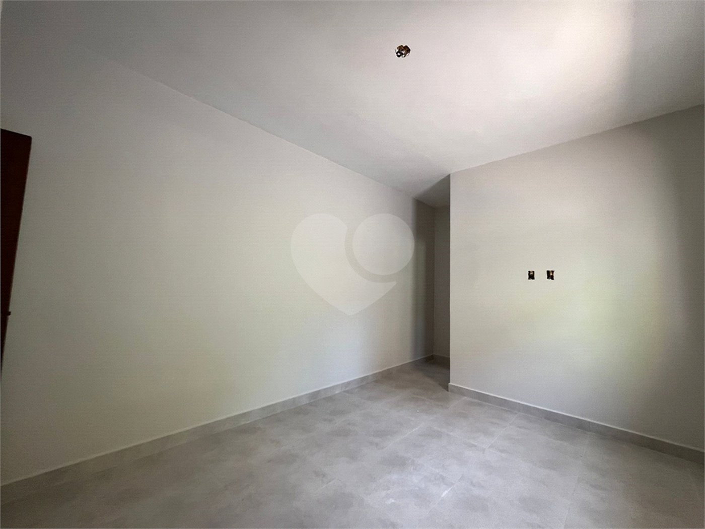 Casa à venda com 2 quartos, sendo 1 suíte, em Ipanema Ville, Sorocaba, SP