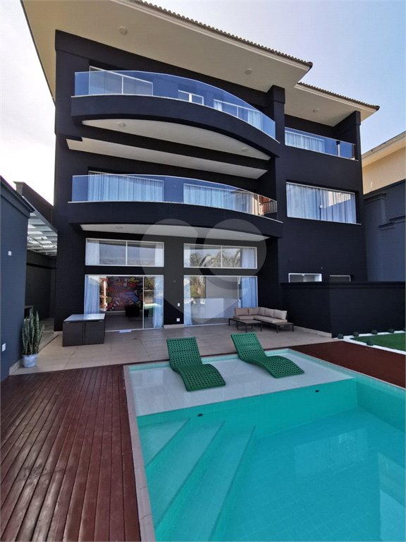 Casa à venda ou para alugar com 4 suítes em Parque dos Príncipes, São Paulo, SP