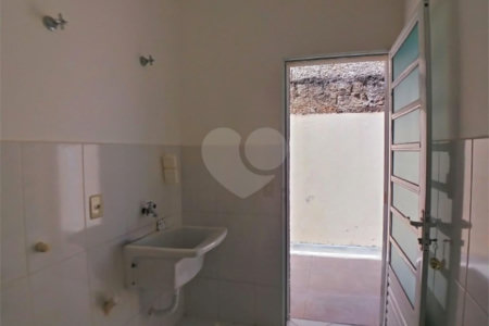 Casa à venda com 3 suítes no condomínio Terras de São Francisco, Vinhedo - SP