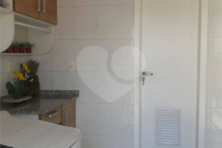 Sobrado à venda com 3 quartos, sendo 1 suíte, em Parque Santana, Mogi das Cruzes, SP