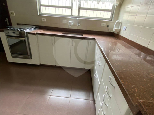 Casa à venda com 3 quartos, sendo 1 suíte,  em Vila Guilherme, São Paulo, SP