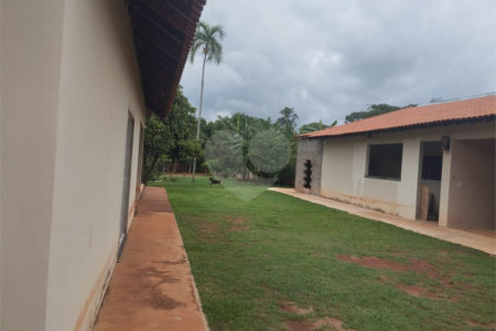 Chácara à venda com 3 quartos, sendo 1 suíte, em Chácara Flora Araraquara, Araraquara, SP