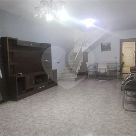 Casa à venda com 3 quartos, sendo 1 suíte,  em Jardim Vila Galvão, Guarulhos, SP