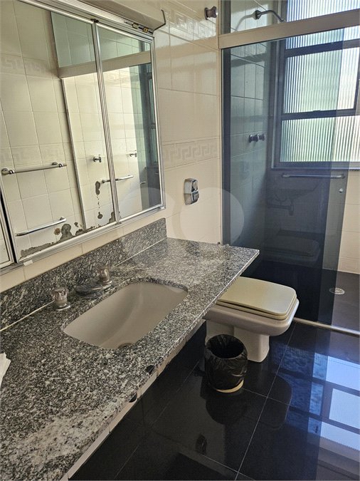 Apartamento à venda com 3 quartos, sendo 1 suíte,  em Itaim Bibi, São Paulo, SP
