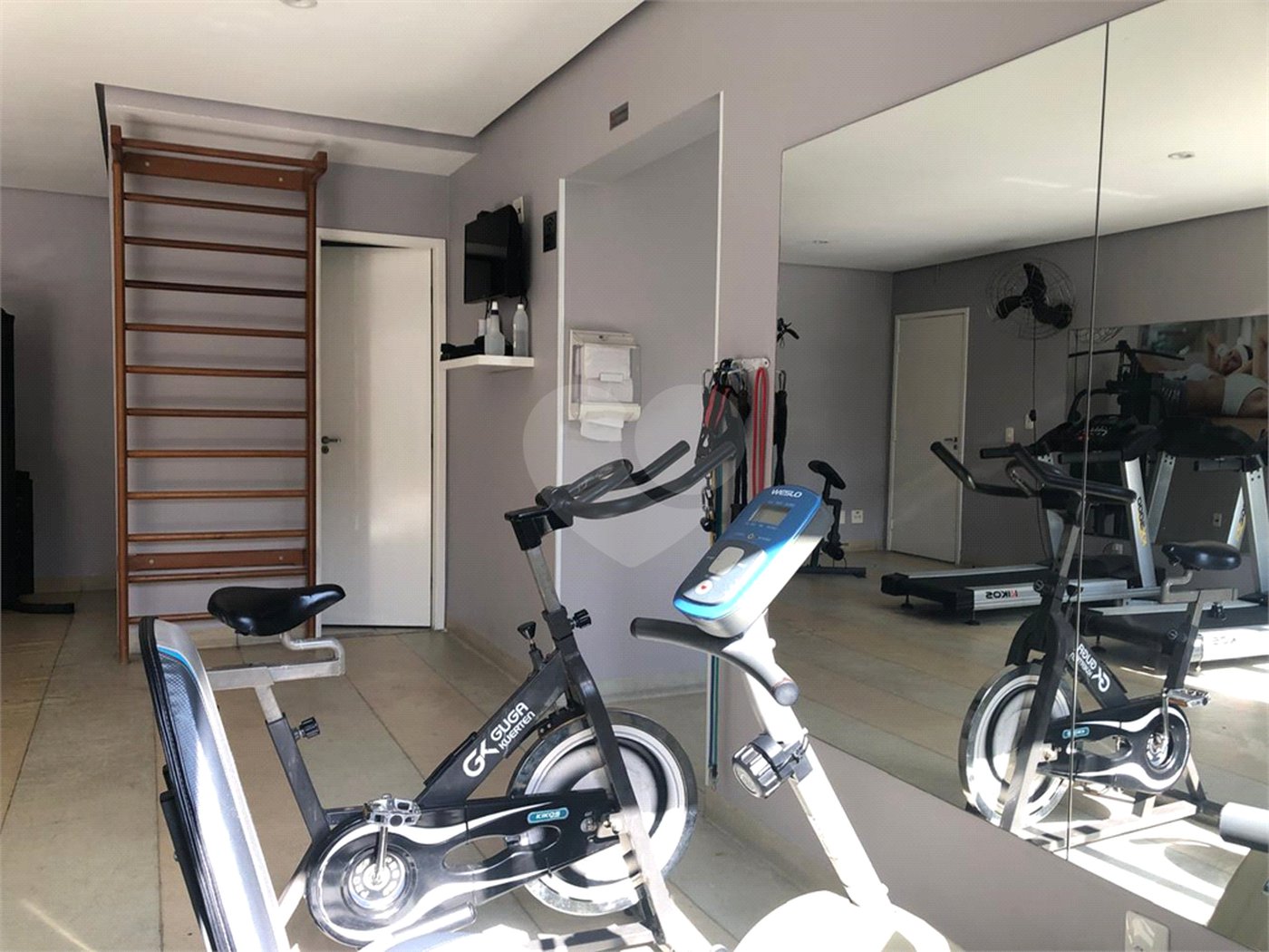 Apartamento à venda com 3 quartos, sendo 1 suíte, em Vila Guilherme, São Paulo, SP