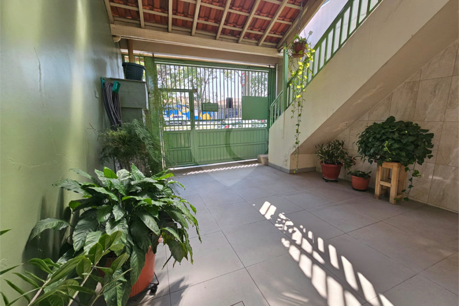 Casa Térrea à venda com 4 quartos, sendo 1 suíte, em Parque Edu Chaves, São Paulo, SP