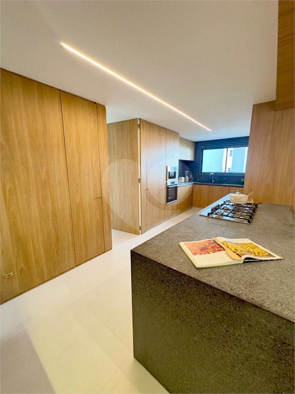 Apartamento à venda com 4 suítes em Brooklin Paulista, São Paulo, SP