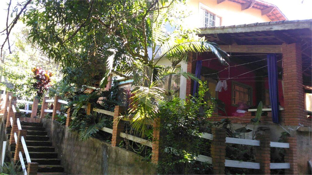 Casa à venda com 3 quartos, sendo 1 suíte,  em Jundiaizinho (terra Preta), Mairiporã, SP