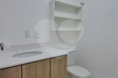 Apartamento à venda com 3 quartos, sendo 1 suíte,  em Alto da Boa Vista, São Paulo, SP