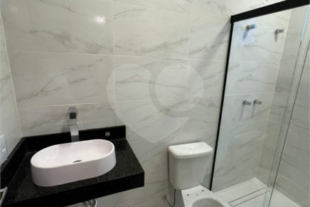 Casa à venda com 5 quartos, sendo 4 suítes, no condomínio Grand Park, Rio de Janeiro - RJ