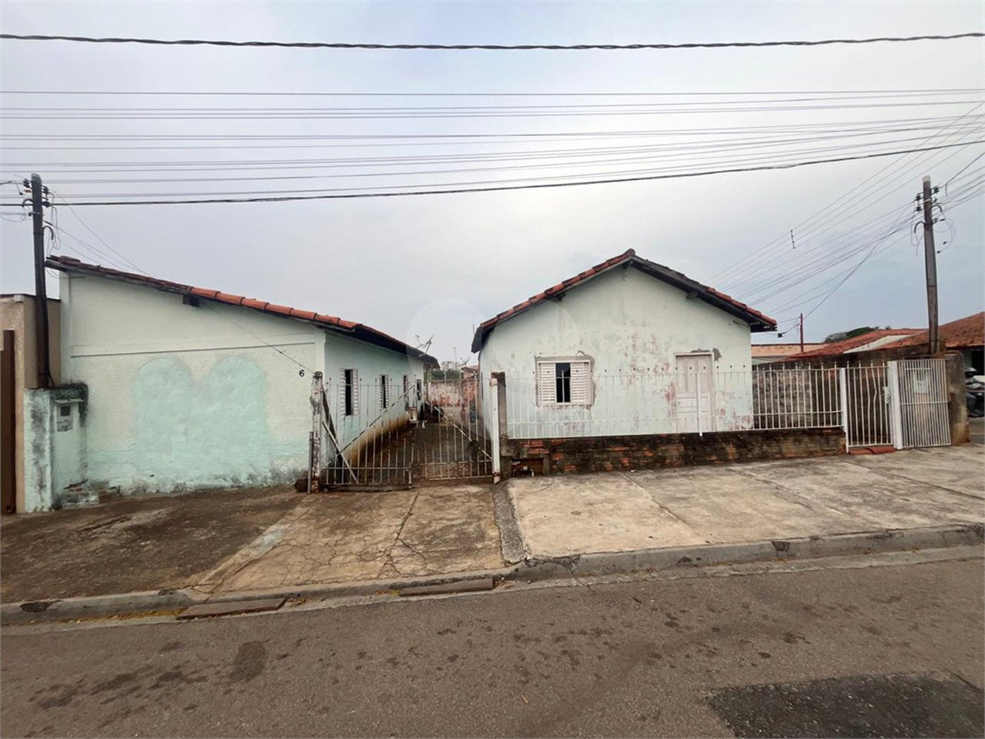 Casa à venda com 1 quarto em Vila Camarão, Itapetininga, SP