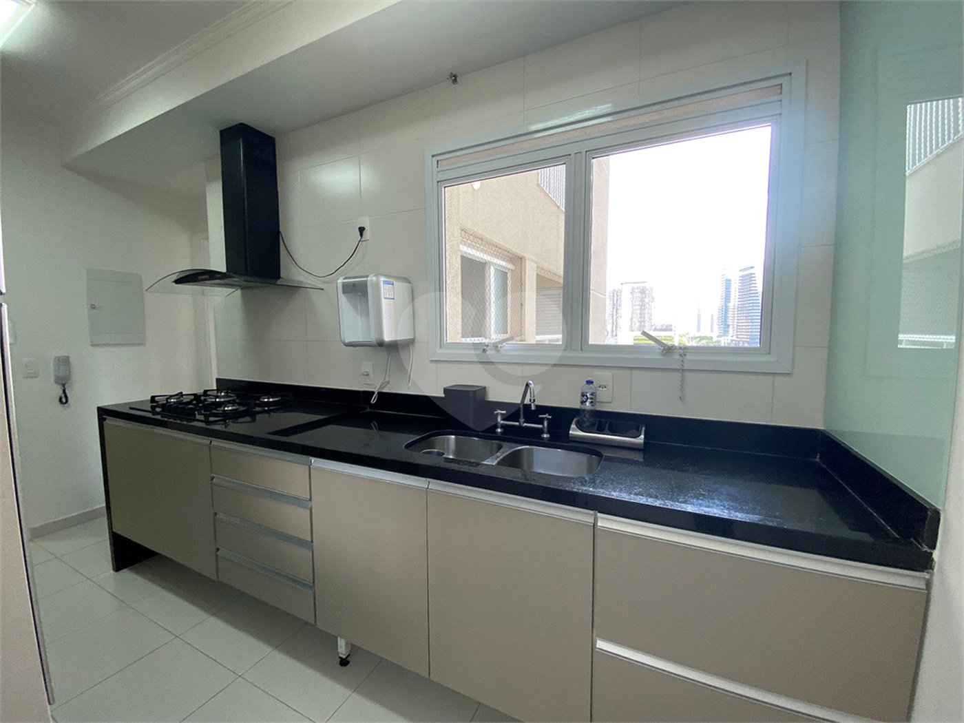 Apartamento à venda com 3 suítes em Barra Funda, São Paulo, SP