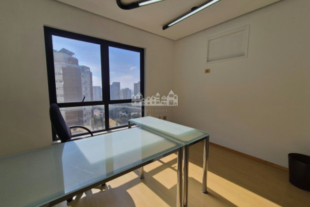 Sala Comercial à Venda no Edifício Paulista Tower – Rua Vergueiro, próximo ao Metrô Ana Rosa