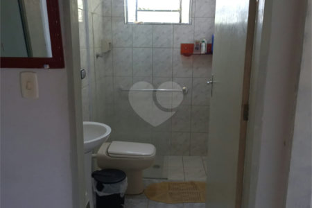Casa à venda com 2 quartos em Vila Matias, Alambari, SP