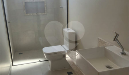 Casa à venda com 3 suítes no condomínio Floradas Paratey, São José dos Campos - SP