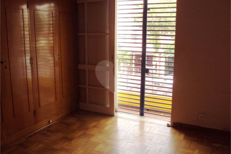 Sobrado à venda com 2 quartos em Chácara Santo Antônio, São Paulo, SP