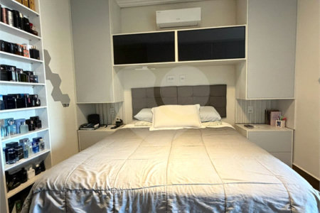 Casa à venda com 3 suítes em Vila Comercial, São Paulo, SP