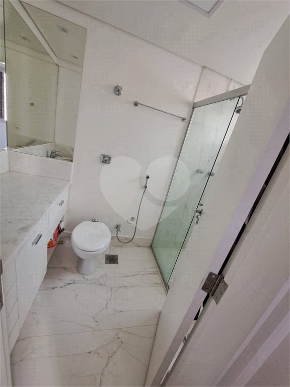 Apartamento à venda com 3 quartos, sendo 1 suíte, em Vila Uberabinha, São Paulo, SP