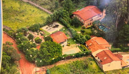 Casa à venda com 2 quartos, sendo 1 suíte, em Campos de Atibaia, Atibaia, SP