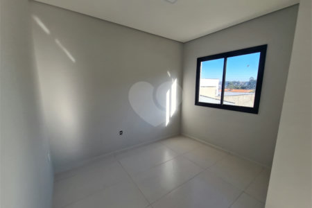 Casa à venda com 3 suítes no condomínio Reserva dos Jatobás, Louveira - SP