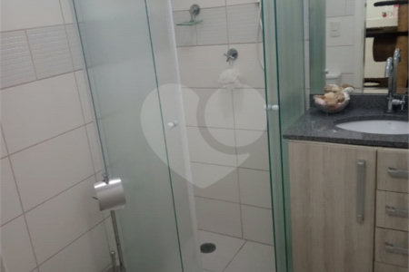 Casa à venda com 3 quartos, sendo 1 suíte, no condomínio Village St. Louis, São Paulo - SP